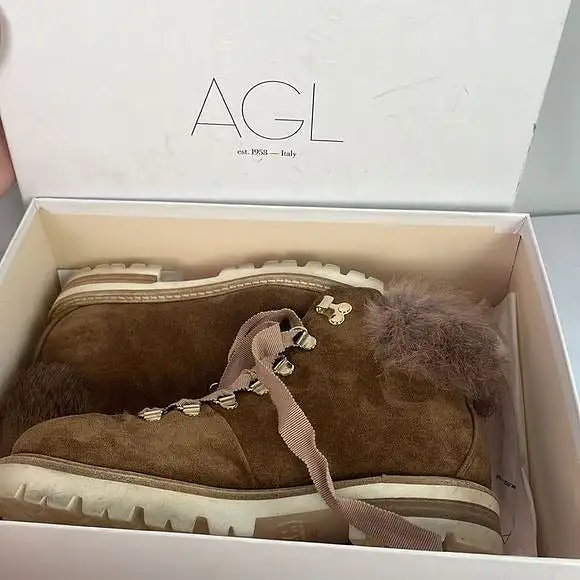 AGLTanSuede Fur Lined Boots