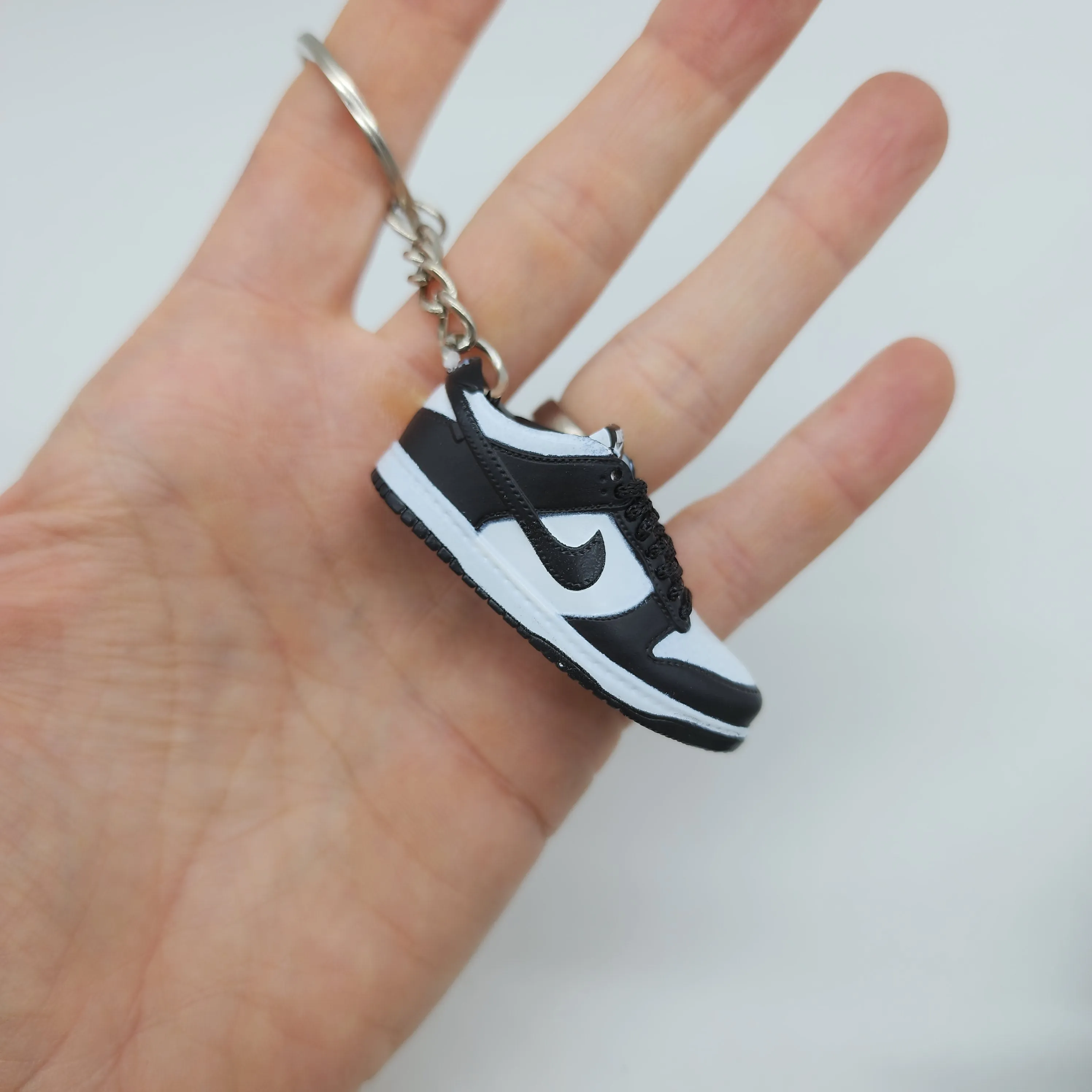 Mini Sneaker Keyring- Dunk (Black/White)