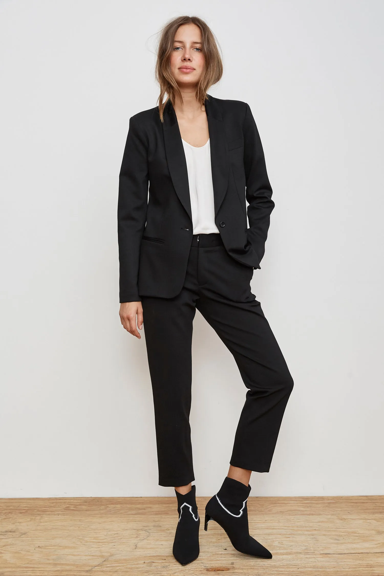 NICOLE PONTI BLAZER IN BLACK