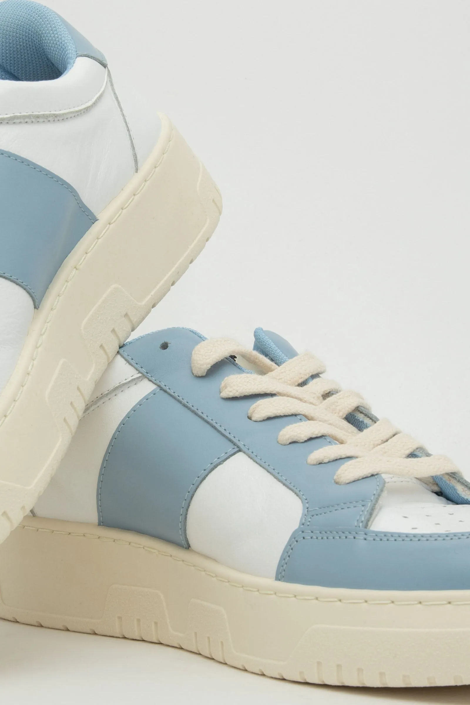 Tennis sneaker in pelle bianco artico