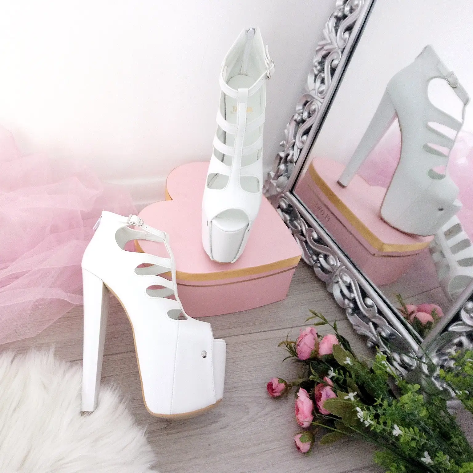 White Cage Peep Toe Platform Shoes 19 cm Heels